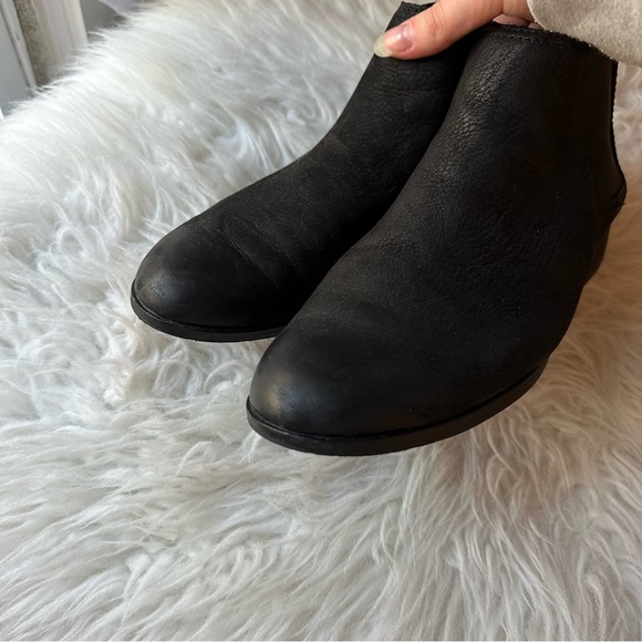 Frye Black Ankle Booties Sz 8 - Picture 8 of 8
